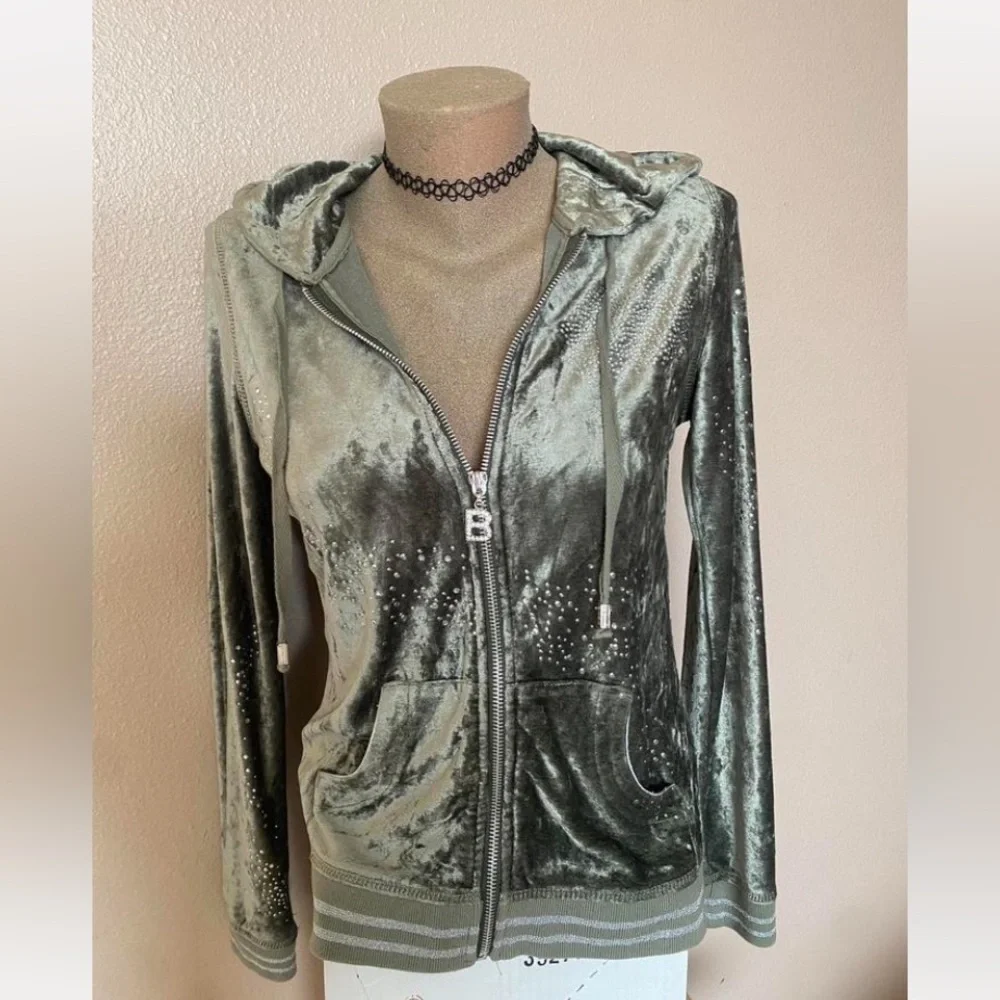 SOLD - Picture 2 of 8